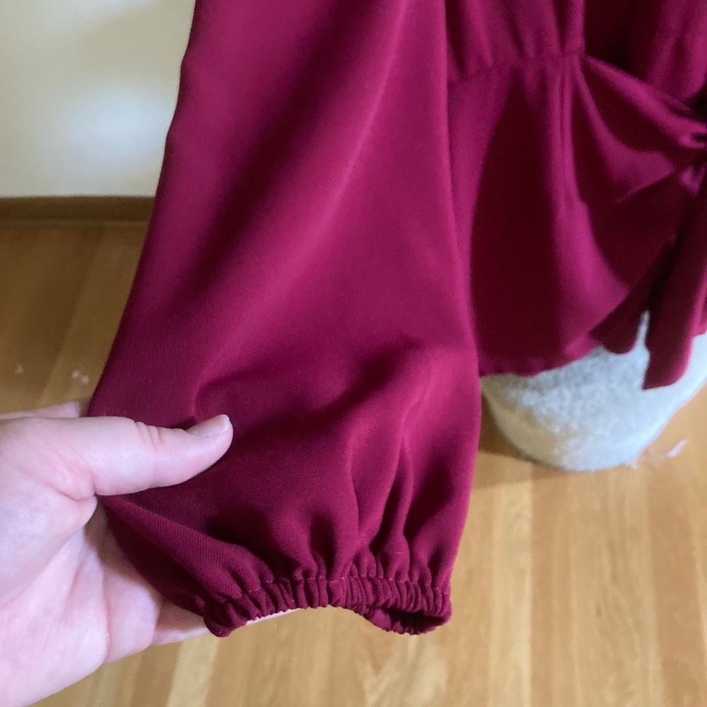 Lulus burgundy long sleeve dress. Perfect for the holidays ❤️ - Picture 5 of 6